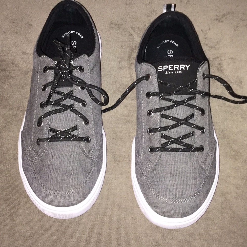 Boys gently worn Sherry Top-Sider lace up shoes